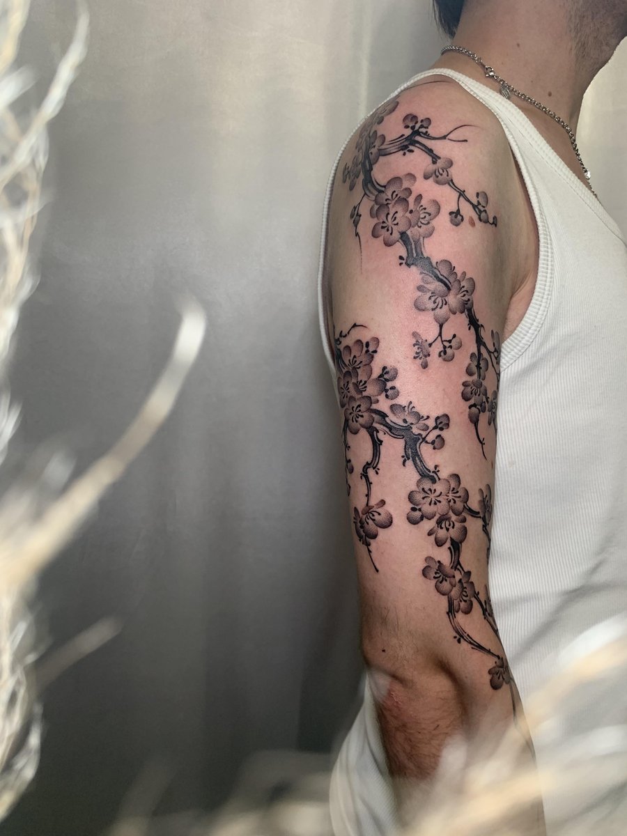 Photo of the tattoo titled Freehand Masterpiece in Rouen