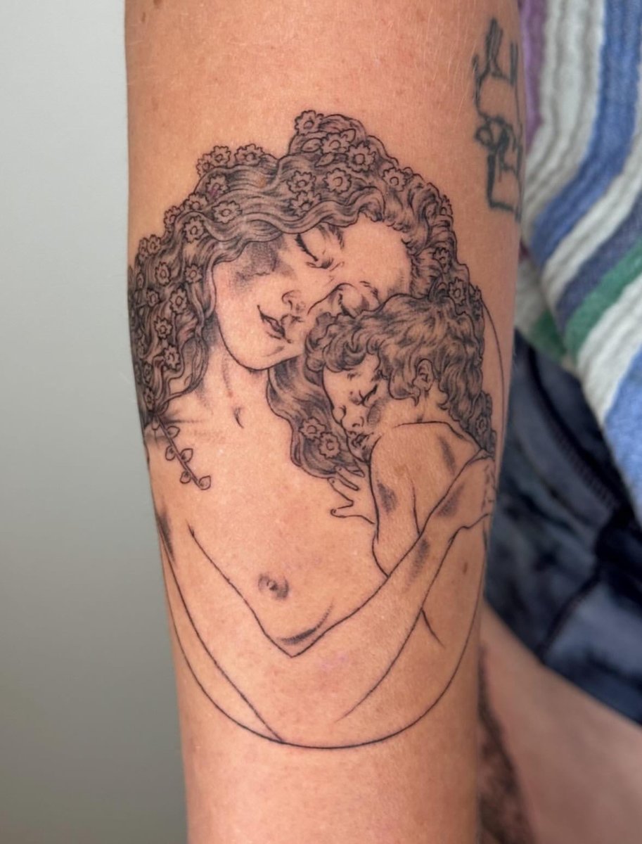 Photo of the tattoo titled Klimt Mother and Child Tribute