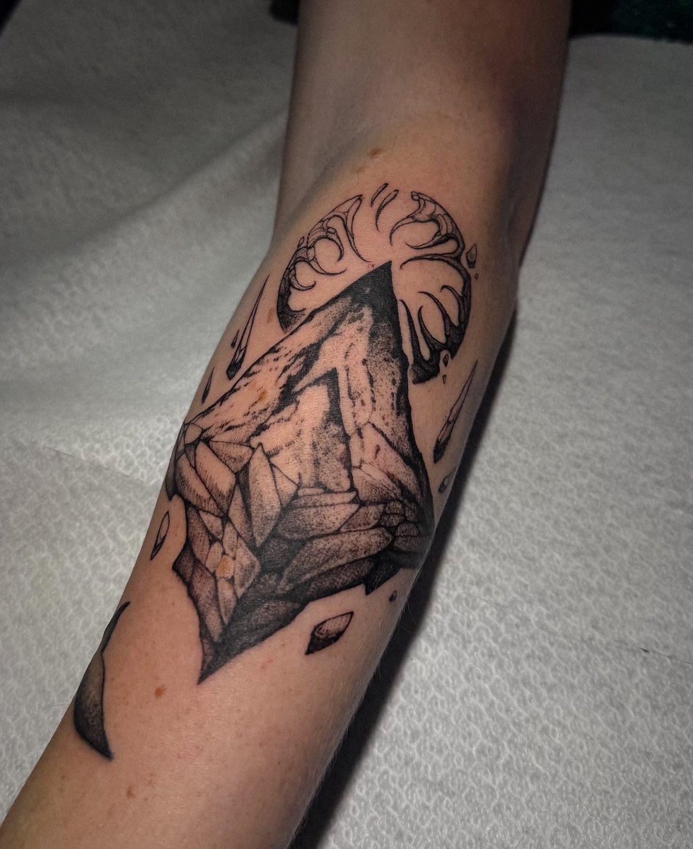 Photo of the tattoo titled Winter's Gate and Gojira's Whale