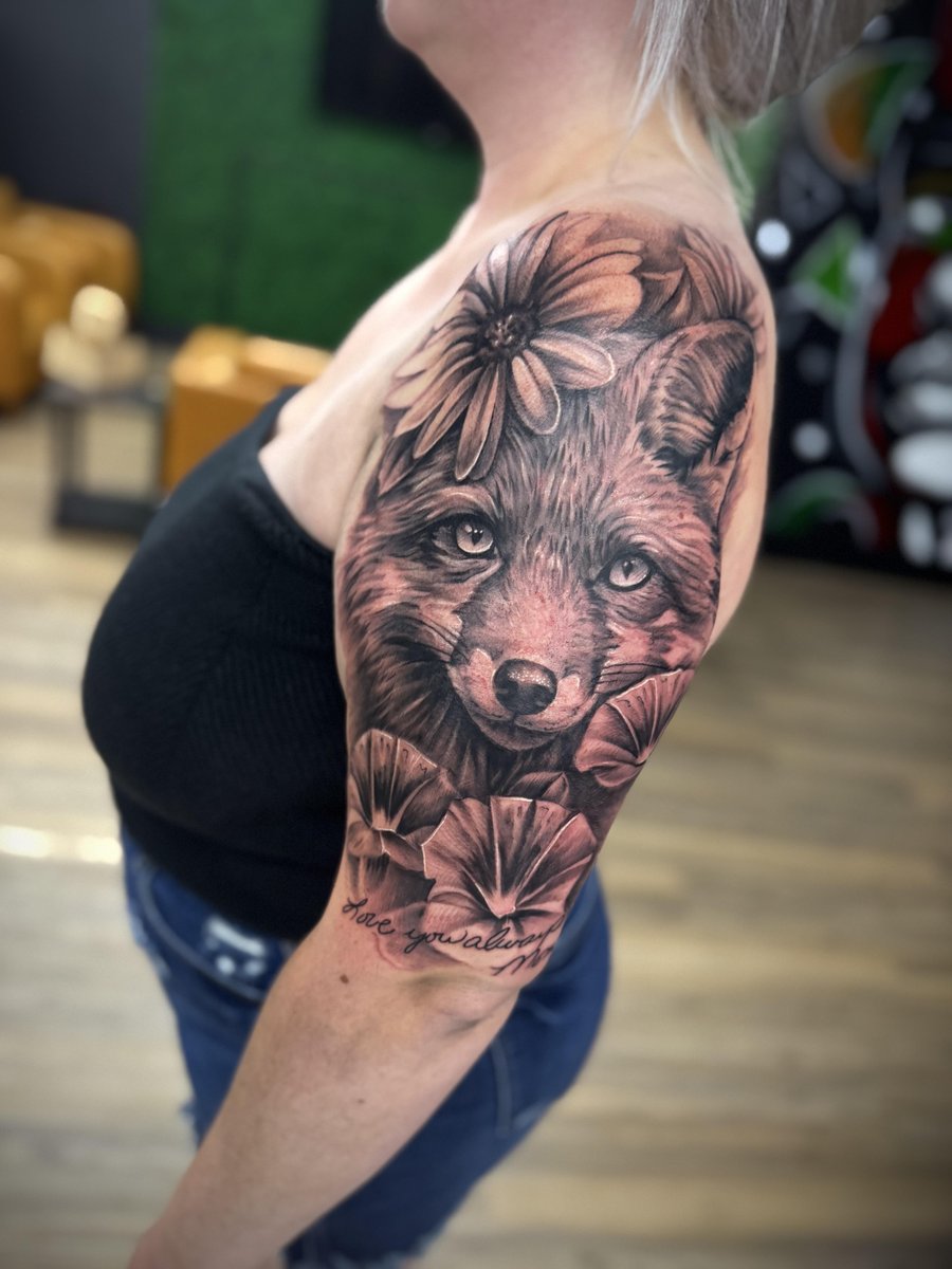 Photo of the tattoo titled Memorial Fox Tattoo for Grandpa