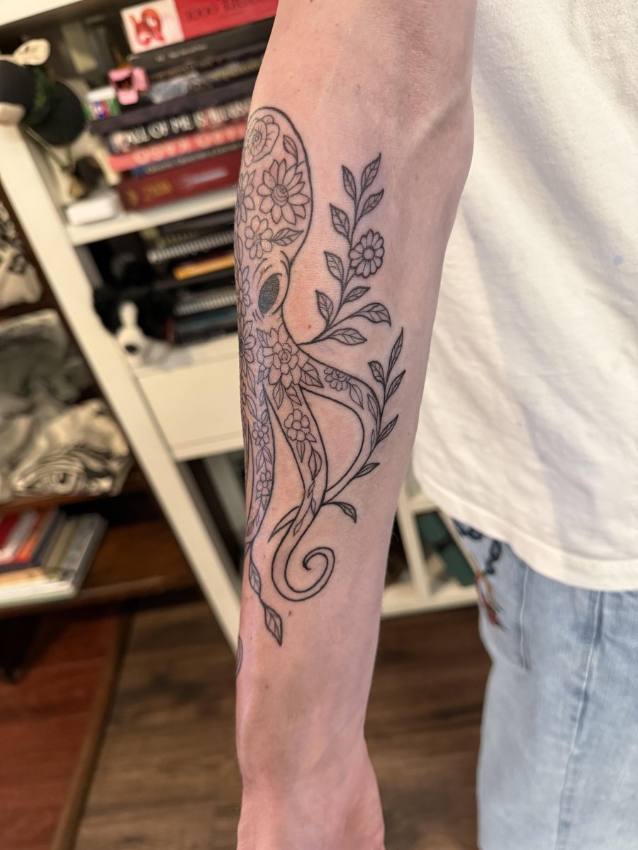 Photo of the tattoo titled Floral Octopus, A Week Old