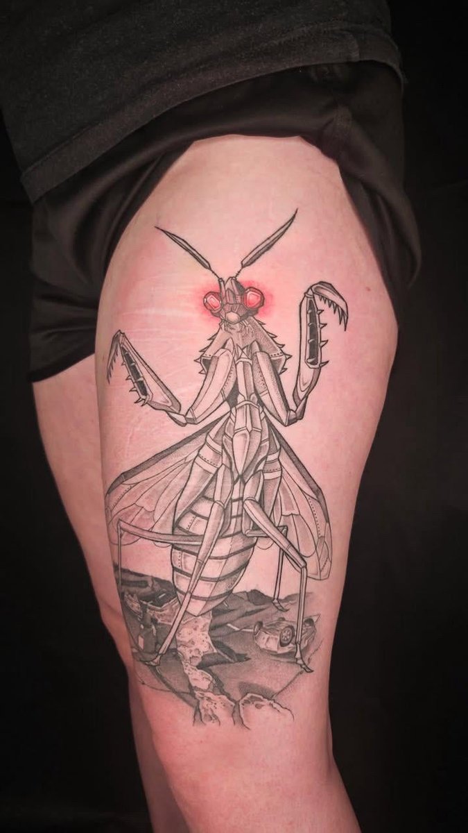 Photo of the tattoo titled Giant Mechanical Praying Mantis