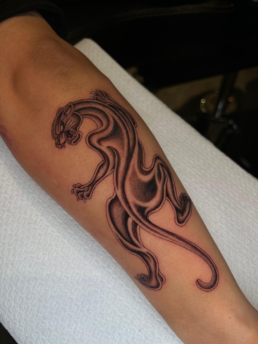 Photo of the tattoo titled Sick Panther with Amazing Gradient
