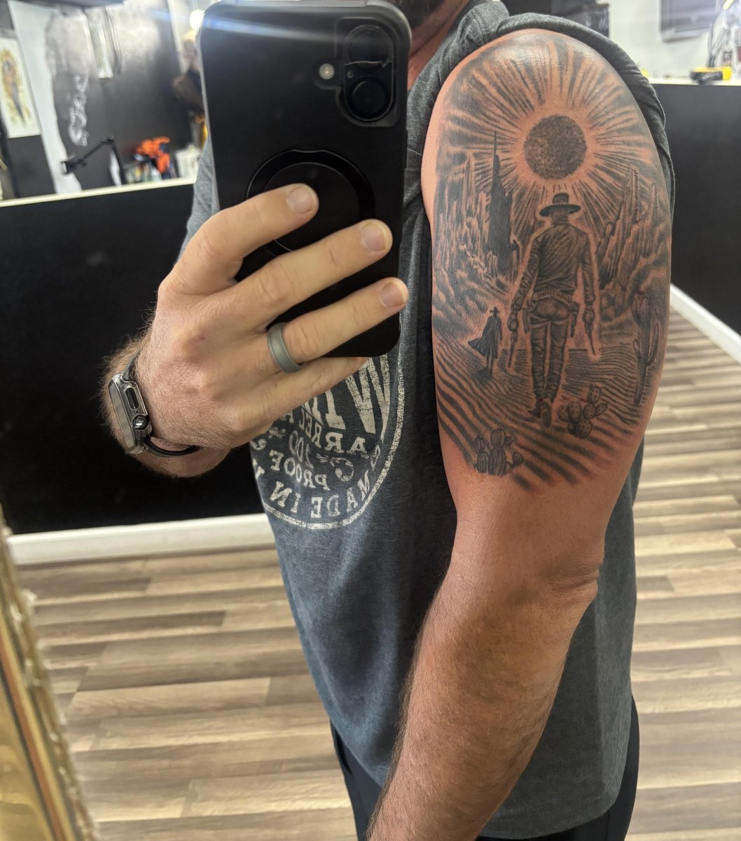 Photo of the tattoo titled Dark Tower Literary Tribute
