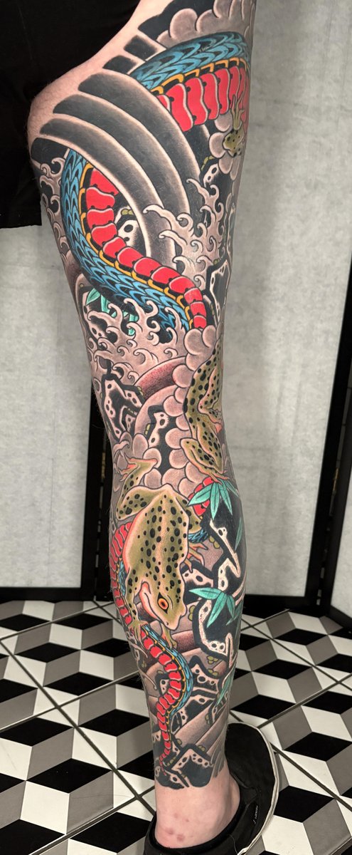 Photo of the tattoo titled Epic Frog vs Snake Battle Sleeve