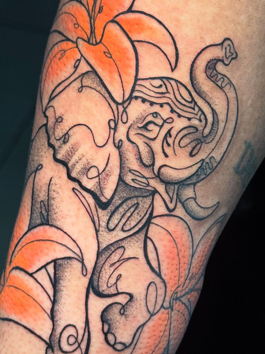 Photo of the tattoo titled Lineart Elephant by Kya